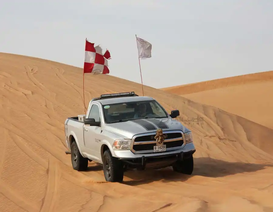 Car Desert Flags Lahore